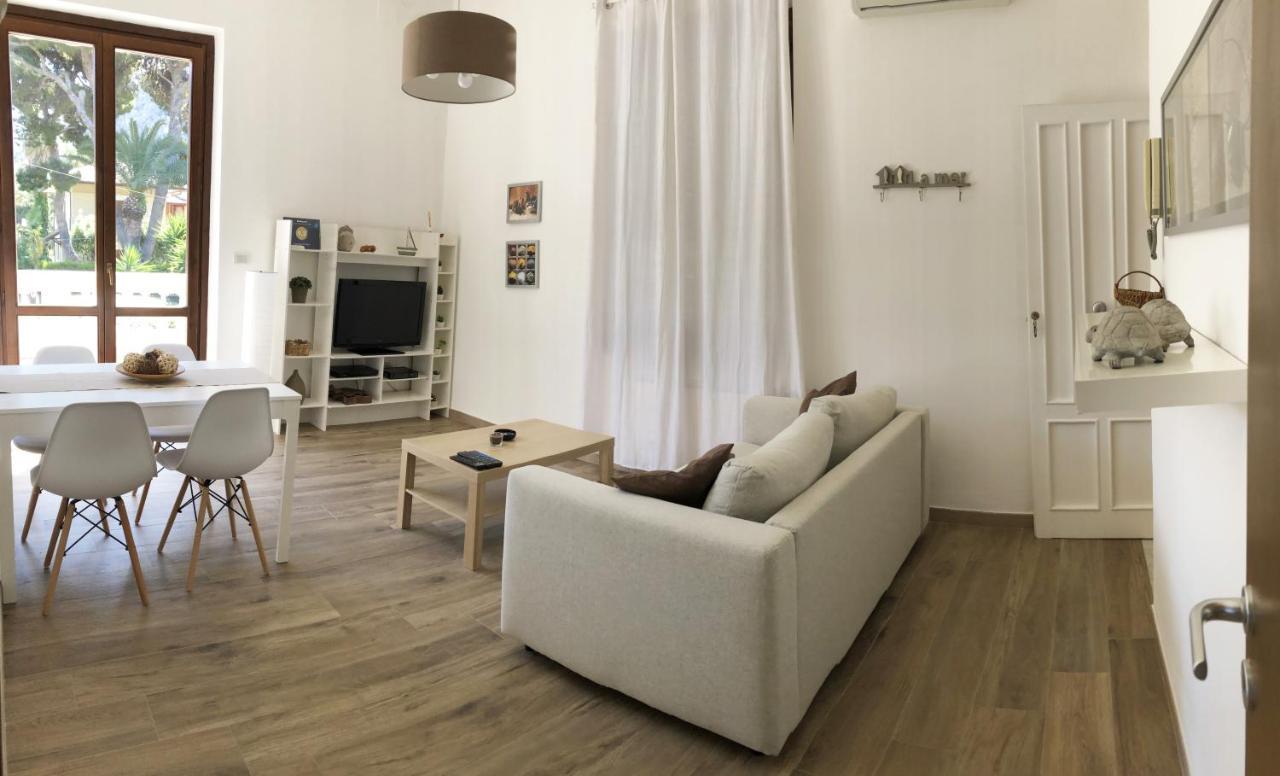 A Un Passo Dal Mare Apartment Lido di Mondello Екстериор снимка